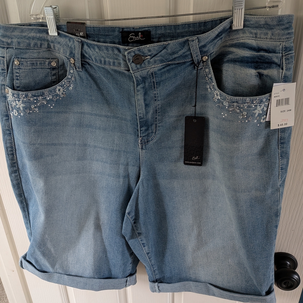 Earl Jeans Light Blue Boyfriend Jeans with Embellishments